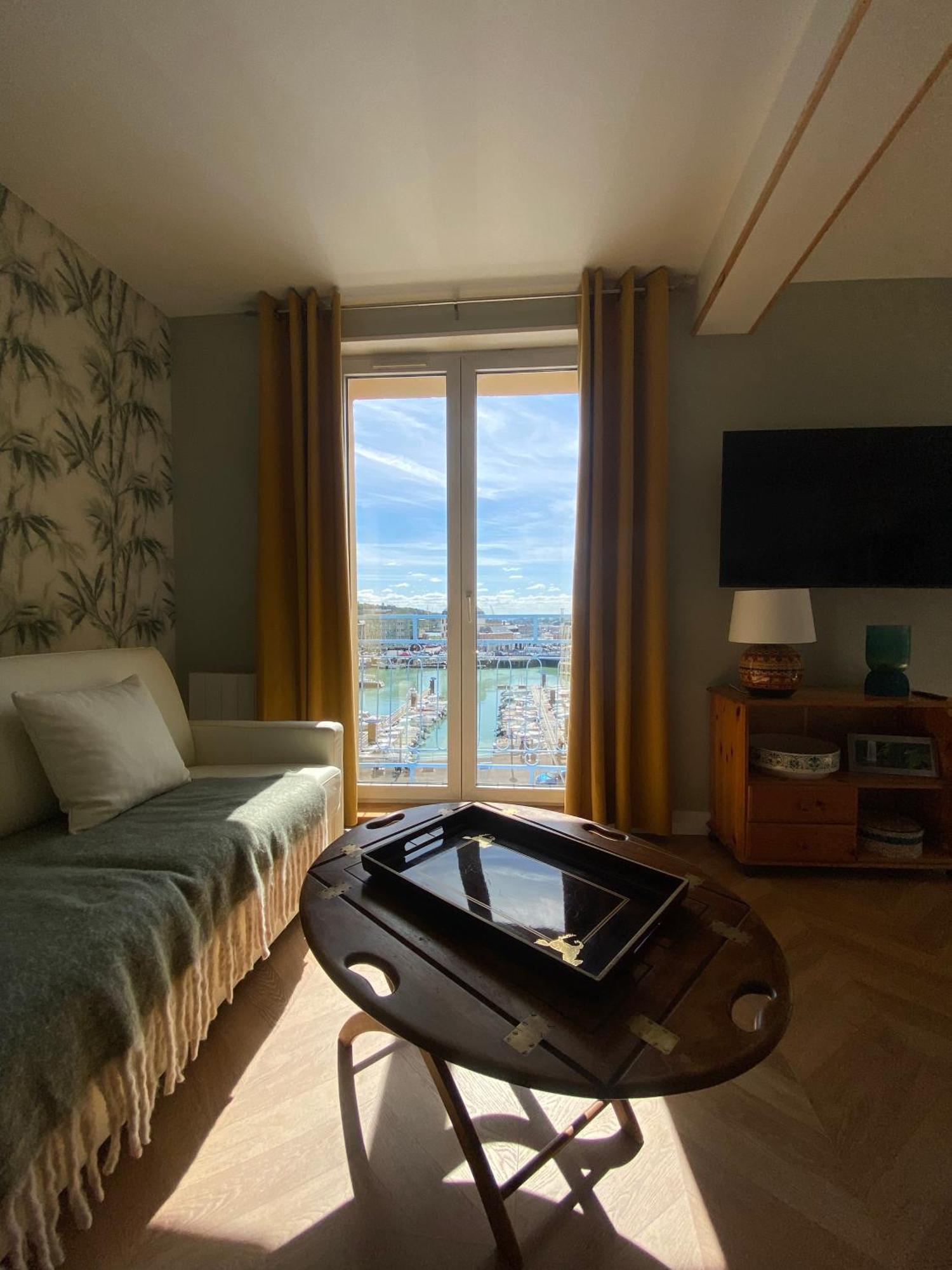 Etablissement 3 Etoiles Avec Ascenseur, 3 Appartements Lumineux Vue Port Avec Balcon, 200M De La Mer, Wifi Fibre, Tous Service Inclus Dieppe Dış mekan fotoğraf