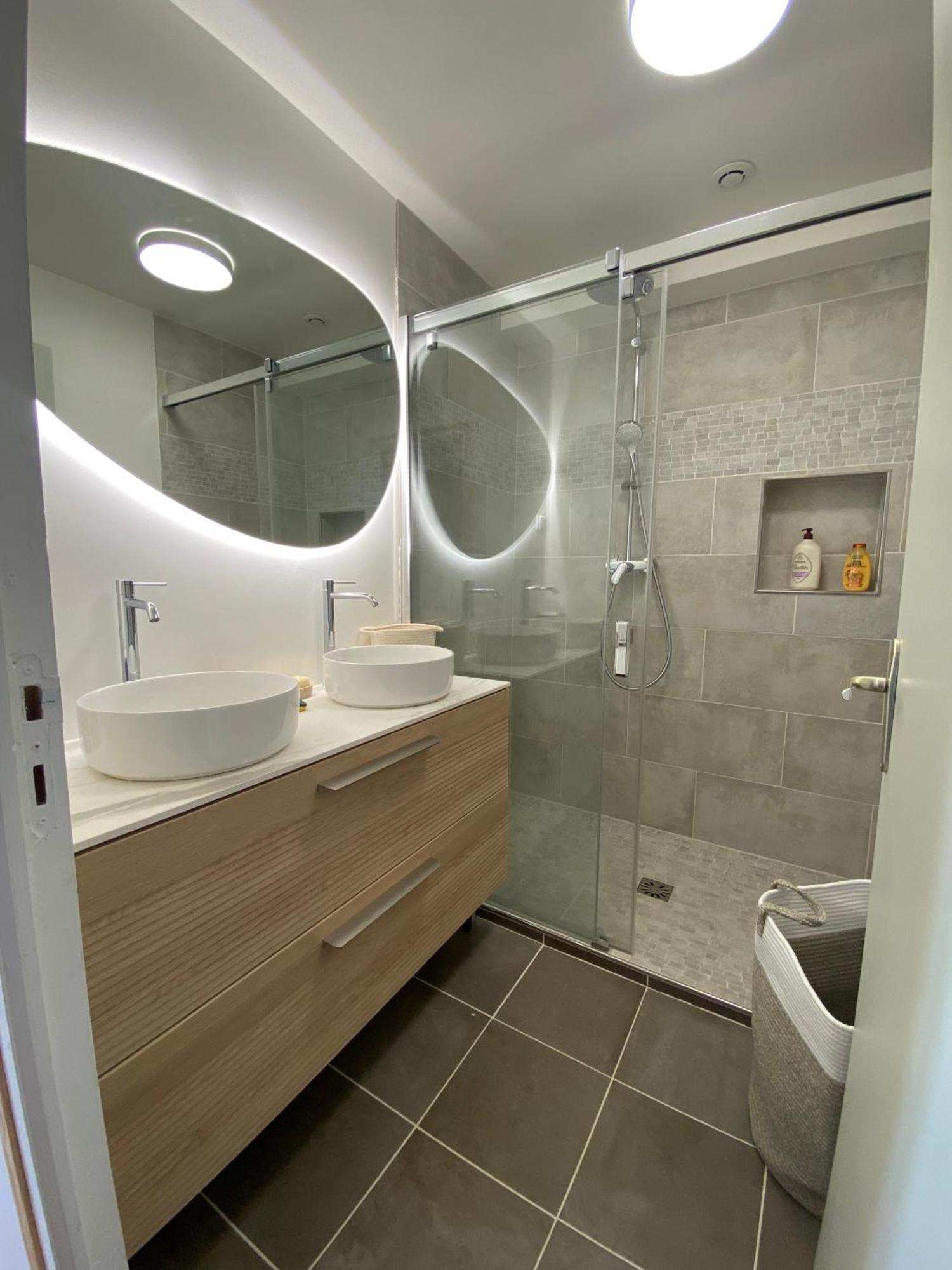 Etablissement 3 Etoiles Avec Ascenseur, 3 Appartements Lumineux Vue Port Avec Balcon, 200M De La Mer, Wifi Fibre, Tous Service Inclus Dieppe Dış mekan fotoğraf