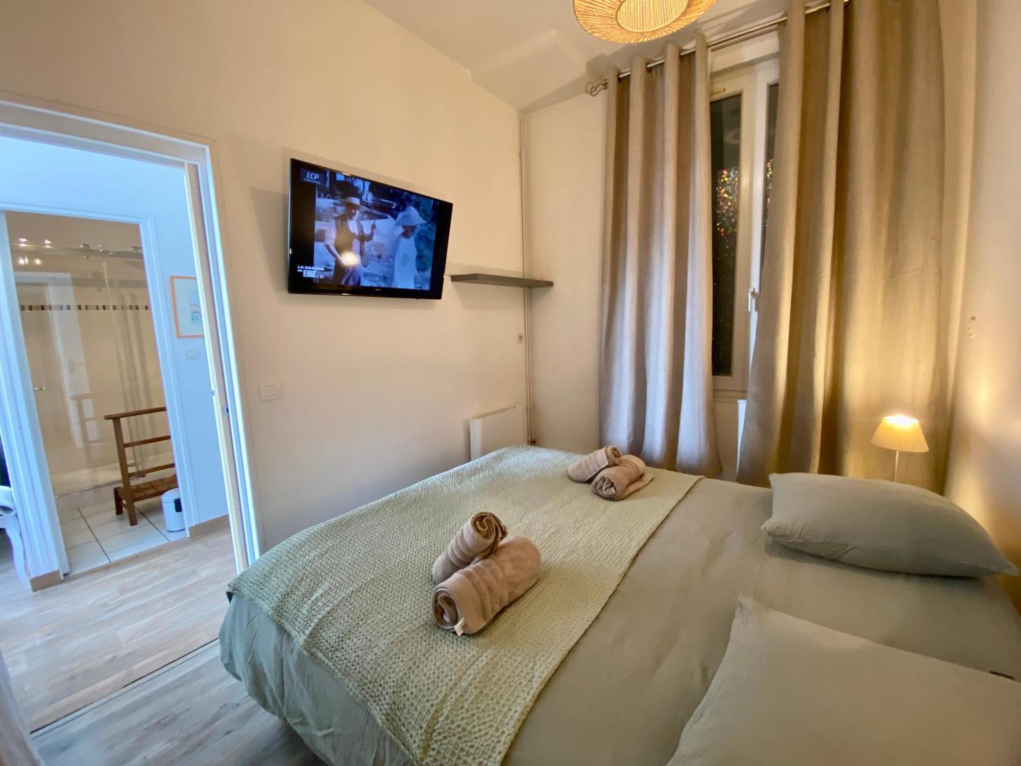 Etablissement 3 Etoiles Avec Ascenseur, 3 Appartements Lumineux Vue Port Avec Balcon, 200M De La Mer, Wifi Fibre, Tous Service Inclus Dieppe Dış mekan fotoğraf
